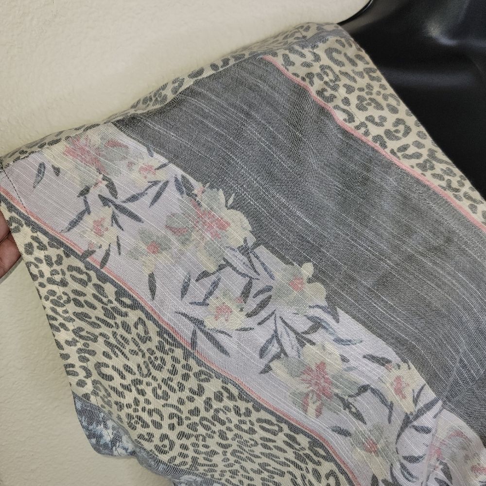 Bobeau Nwot floral leopard print rayon blend knit hem shirt top size Large - Picture 3 of 7